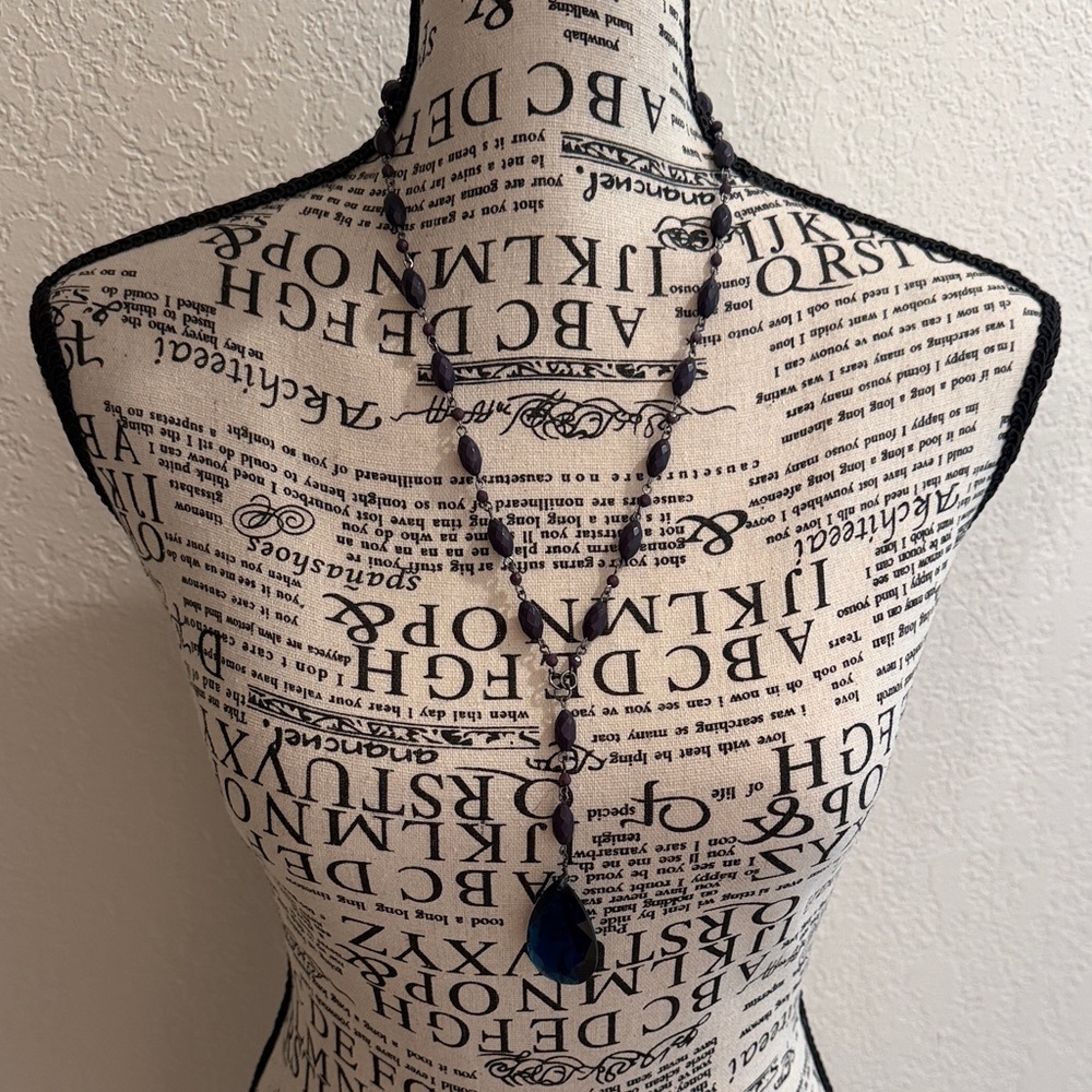 Elegant Deep Blue Beaded Vintage Necklace